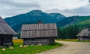Jak znaleźć wejście do Doliny Chochołowskiej: lokalizacja i podstawowe info