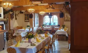 Najlepsze restauracje w Dolinie Kościeliskiej - kulinarna esencja Tatr