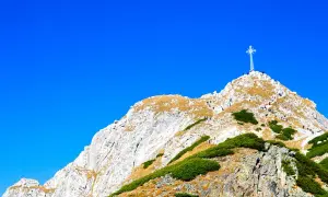 Jak się przygotować do wyprawy na Giewont i cieszyć się pięknem Tatr