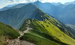 Ile się idzie z Kasprowego na Giewont? Czas wędrówki i trudności trasy