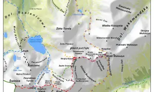 Mapa Tatr z zaznaczonymi szlakami turystycznymi, jeziorami i szczytami.