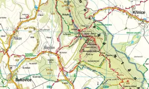 Mapa turystyczna Sudetów Środkowych z zaznaczonymi szlakami, idealna, by jak zaplanować trasę śladem dawnych kopalni.