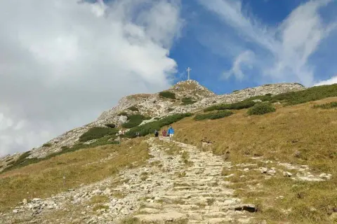Jak dostać się na Giewont - sprawdzone trasy i transport z Zakopanego