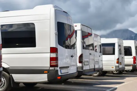 Bus Zakopane Dolina Pięciu Stawów: rozkład jazdy i praktyczne informacje 2024