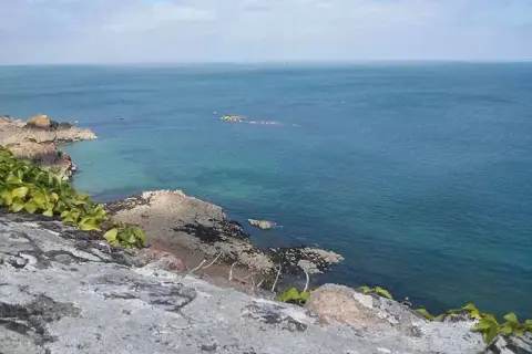 Wyspa Jersey do kogo należy? Zaskakująca prawda o jej przynależności