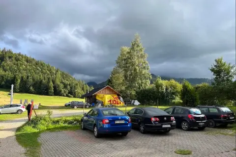 Ceny parkingu na Kasprowym Wierchu - ile zapłacisz za postój?