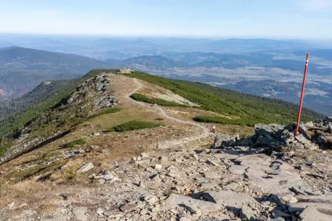 Ile ma Babia Góra? Odkryj jej imponującą wysokość i znaczenie