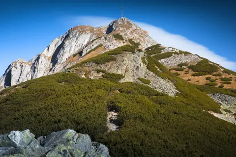 Trudności szlaku na Giewont: co musisz wiedzieć przed wędrówką