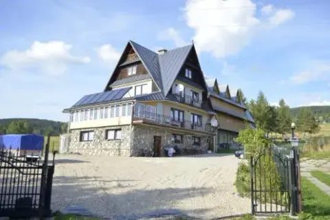 Willa Czerwone Wierchy - komfortowe noclegi z widokiem na Tatry