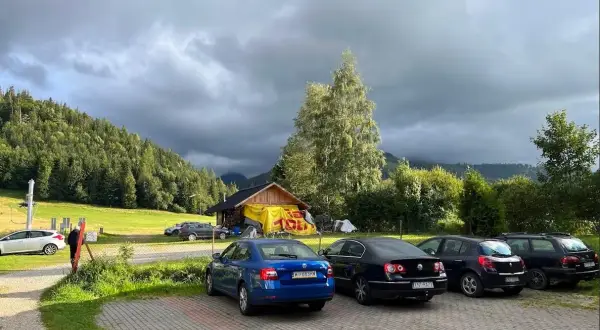 Ceny parkingu na Kasprowym Wierchu - ile zapłacisz za postój?