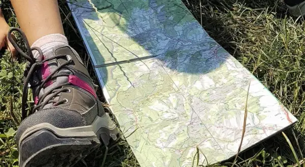 Najlepsze trasy po Sudetach z wózkiem: mapy i porady dla rodziców małych dzieci